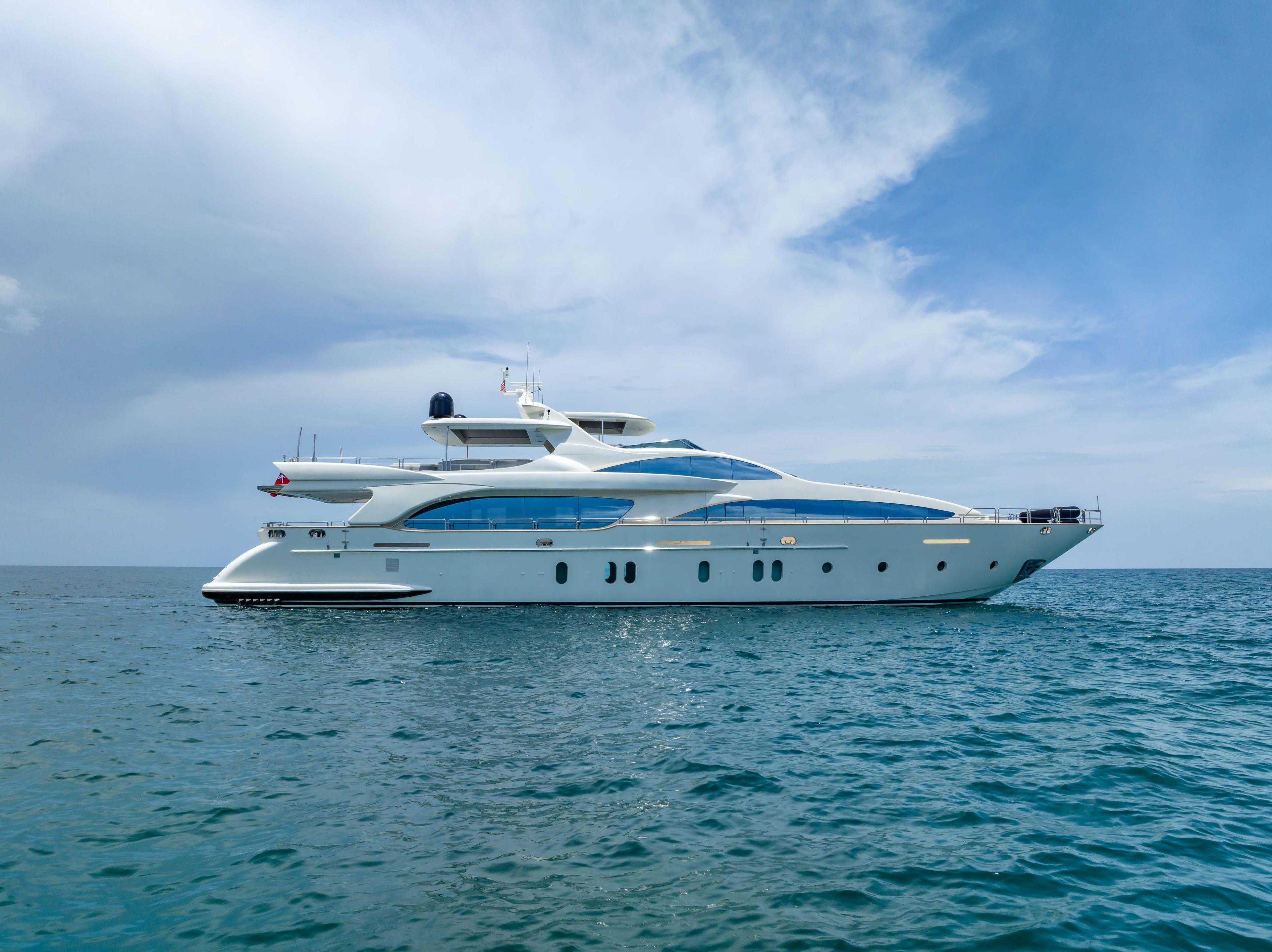 Azimut 116